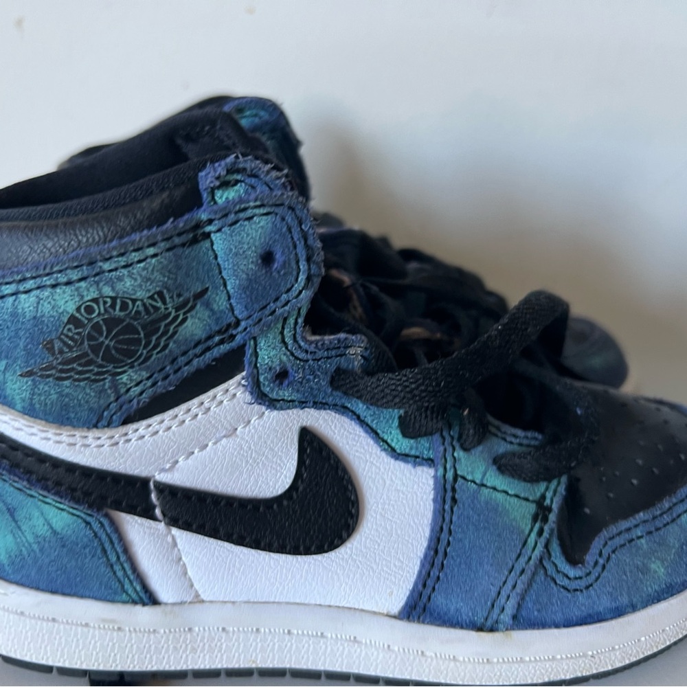 Worn Once! Air Jordan Air Jordan 1 Retro High OG PS 'Tie-Dye' 11C Kids
